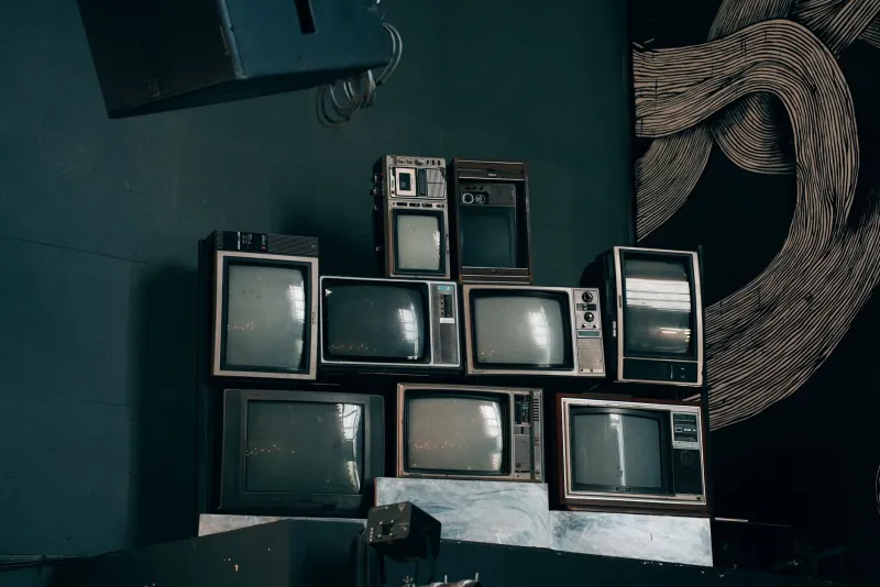 De Volta ao Ar: Por Que o Brasil Está Tão Apaixonado Pelos Clássicos da TV no Streaming